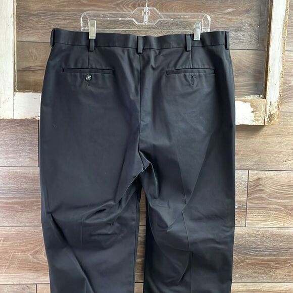 Roundtree and Yorke Men’s Dress Pants, Size 38 x 29, Black - Picture 5 of 6